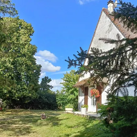 Dans Un Ecrin De Verdure Ressourcant Bed & Breakfast